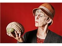Deset varovných signálů Alzheimerovy choroby